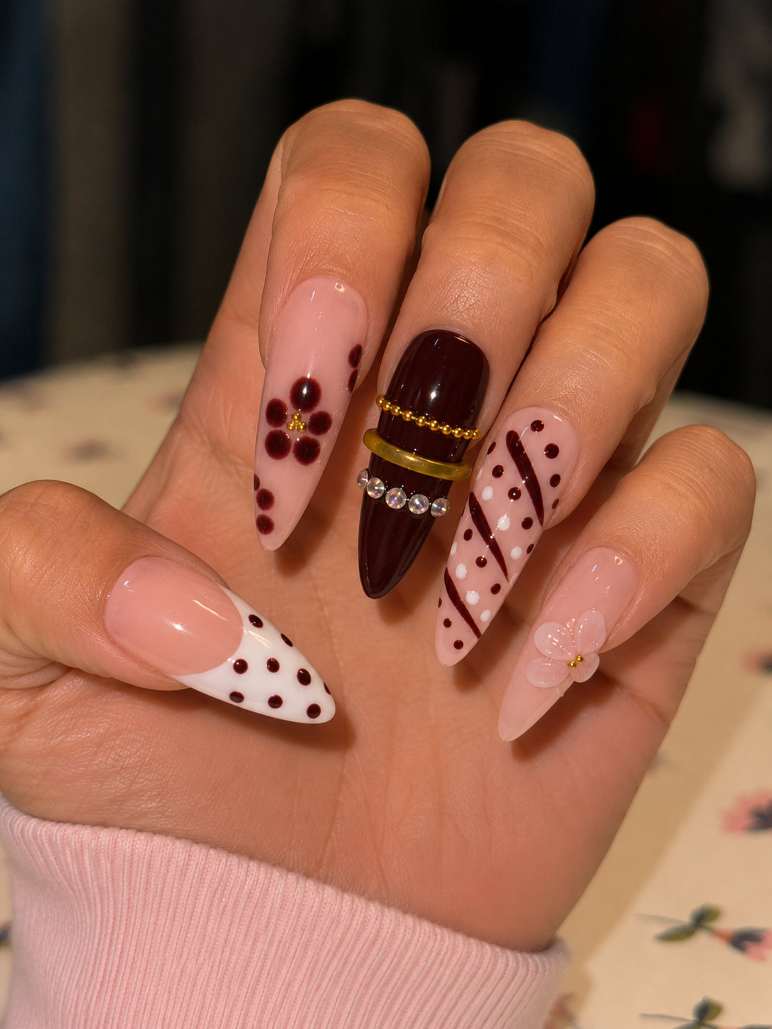 Stiletto nail set