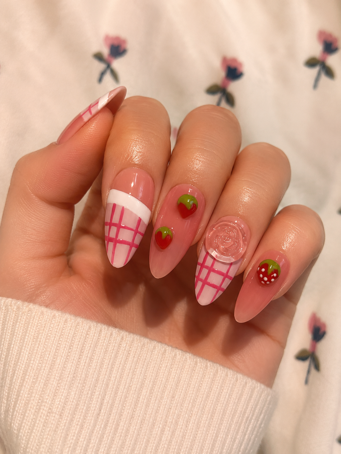 Almond nail set
