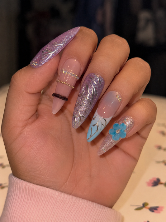 Stiletto nail set