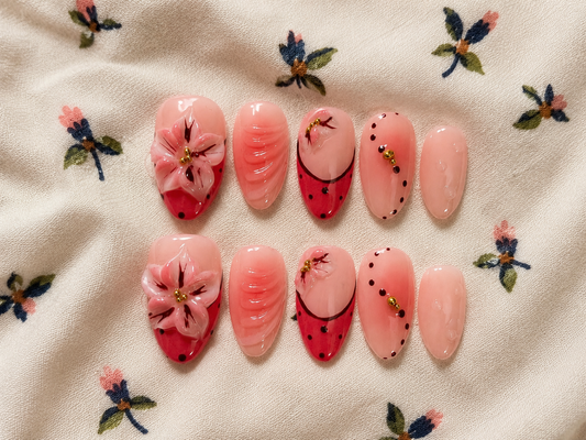 Almond short nail