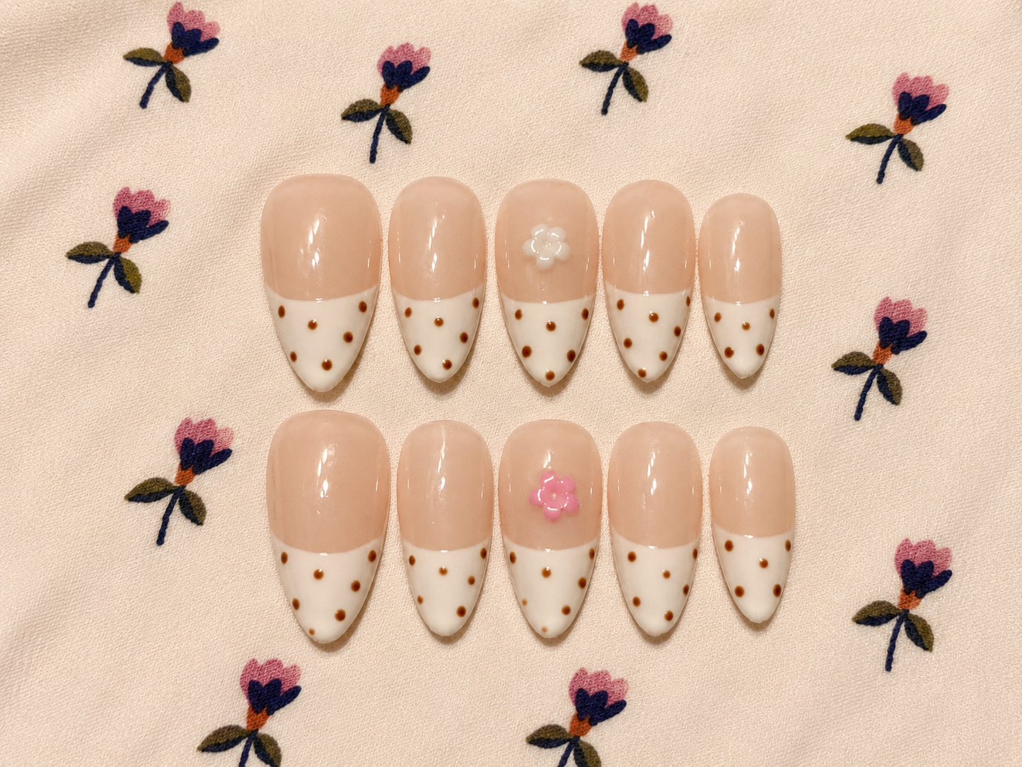 Almond nail set