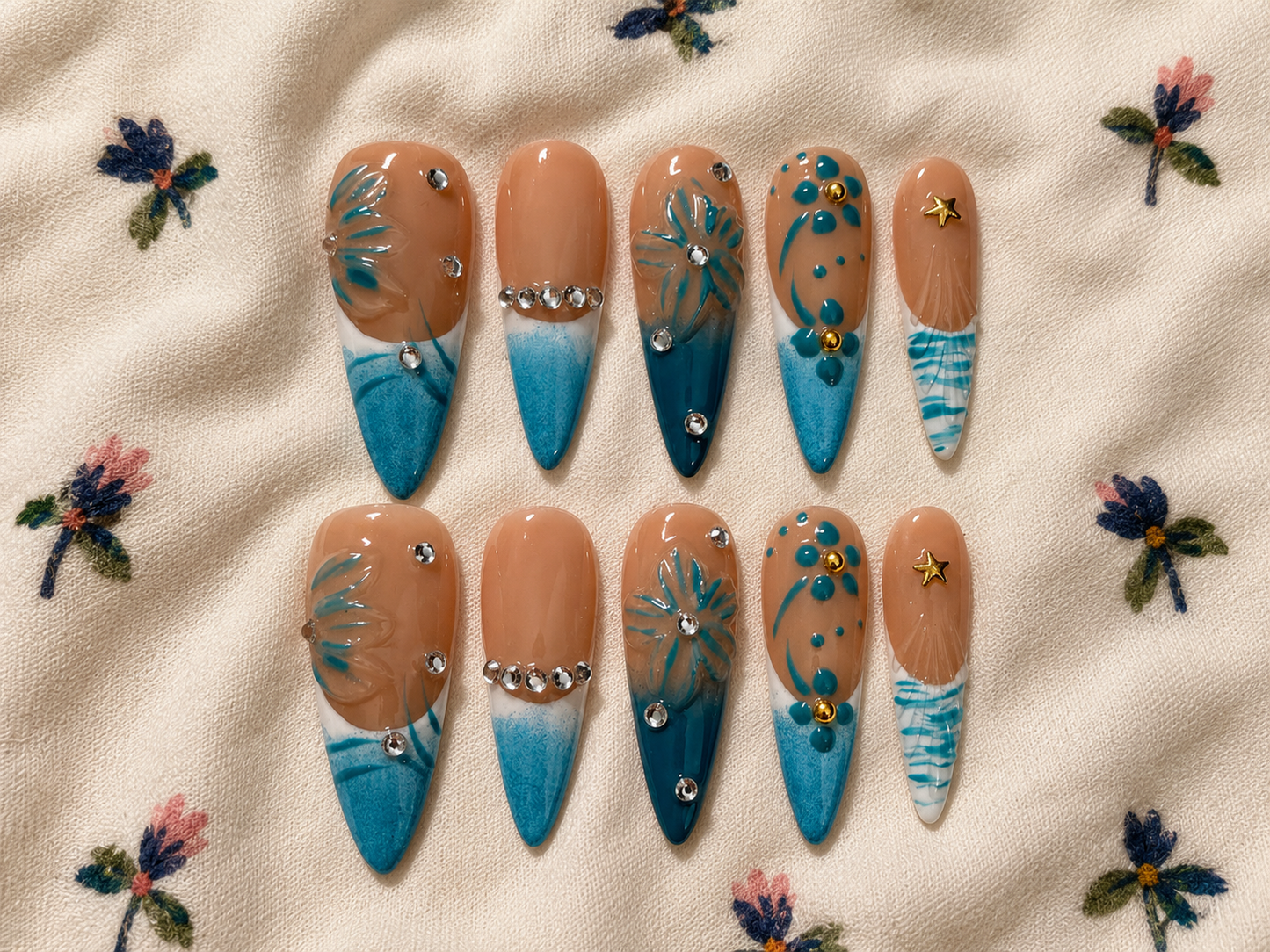 Stiletto medium length nail