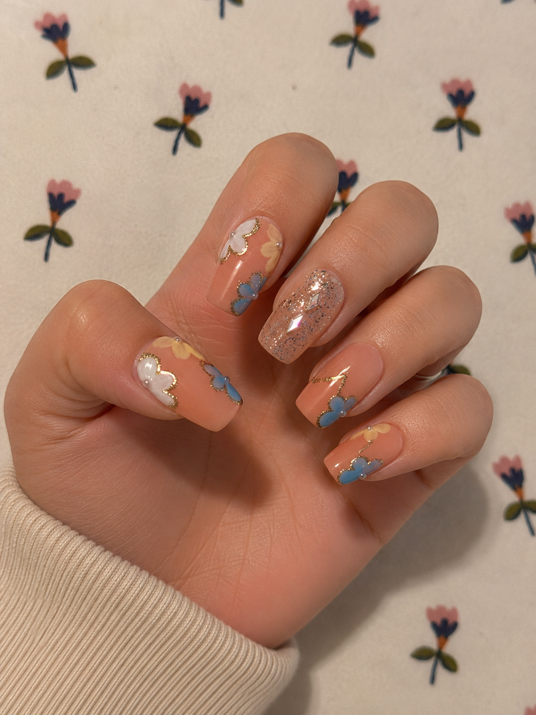 Square nail set