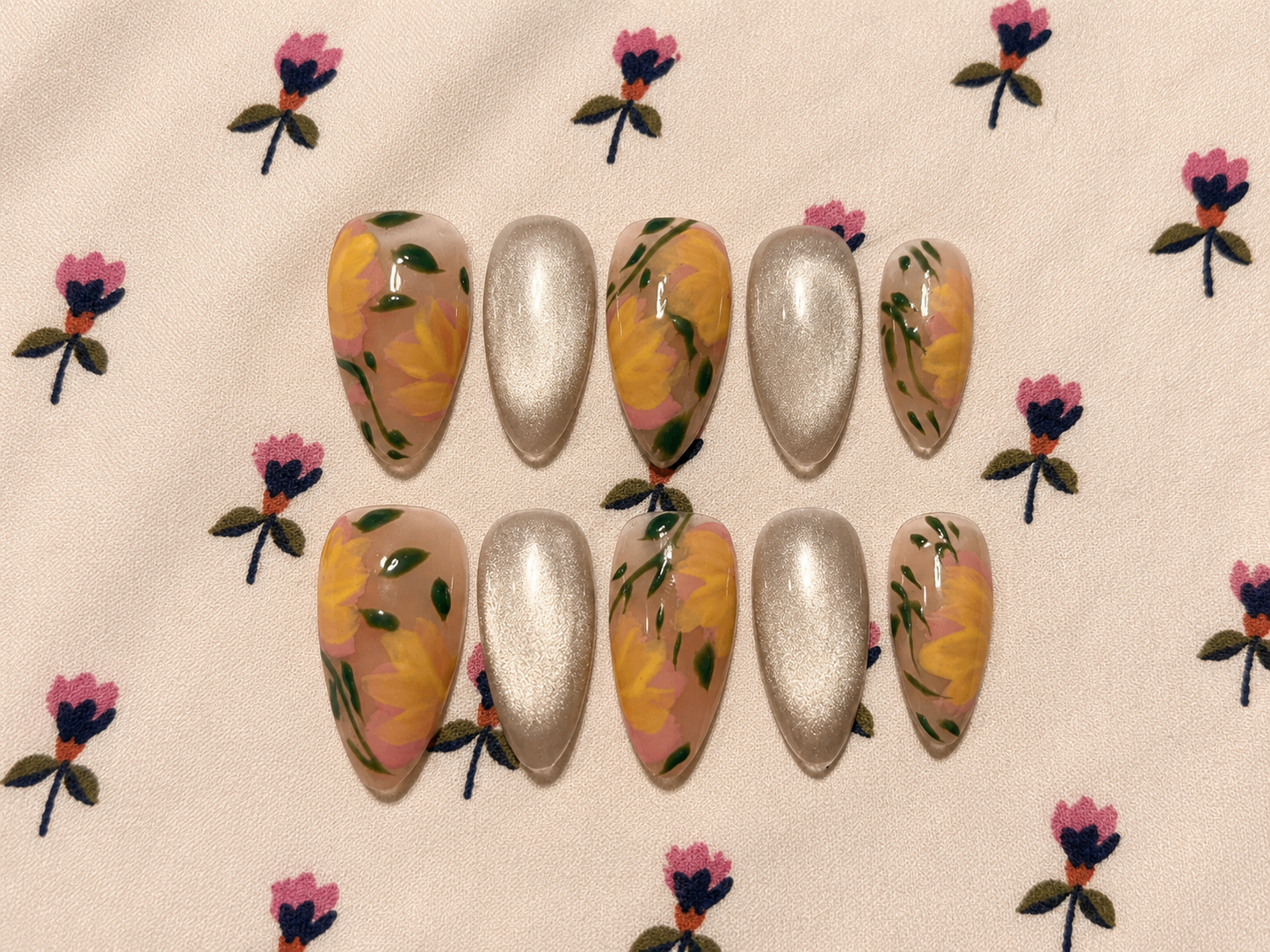 Almond nail set