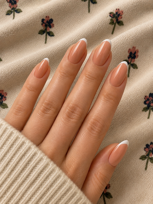 Almond short nail