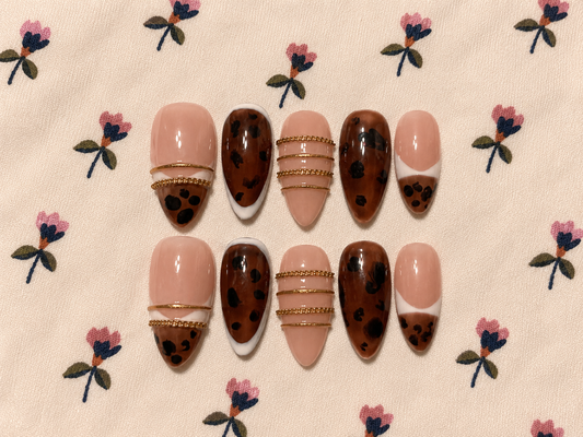 Almond nail set
