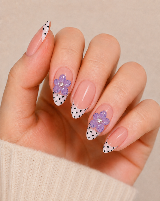Almond medium length nail